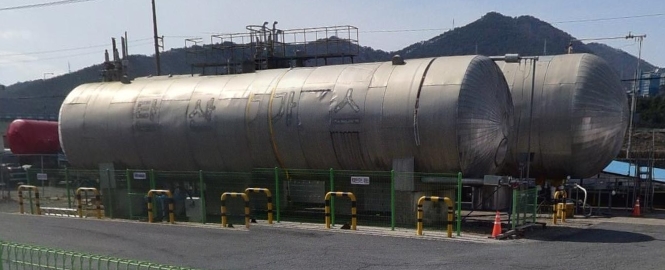 Gas storage tank at the monitored energy and gas facility